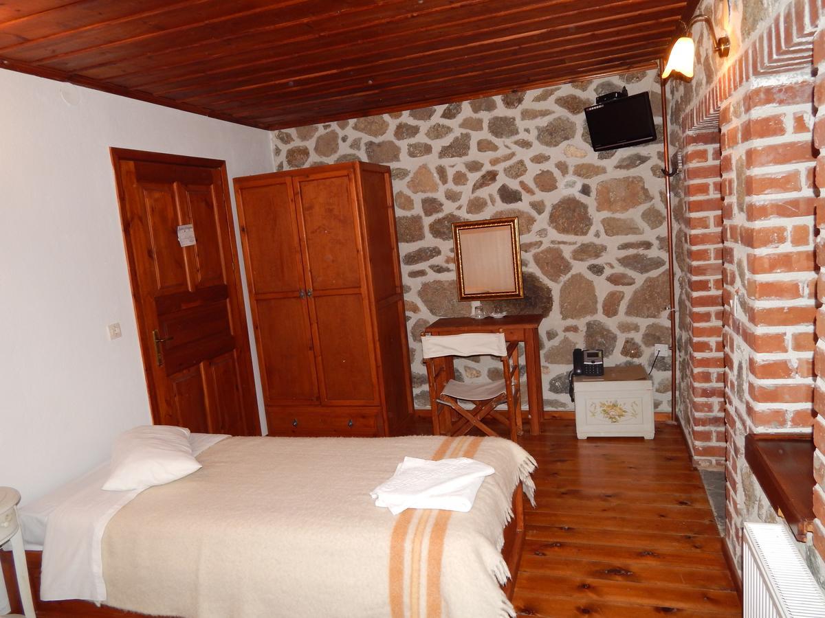 Ξενώνας Αριάδνη - Guesthouse Ariadni Lemos 外观 照片