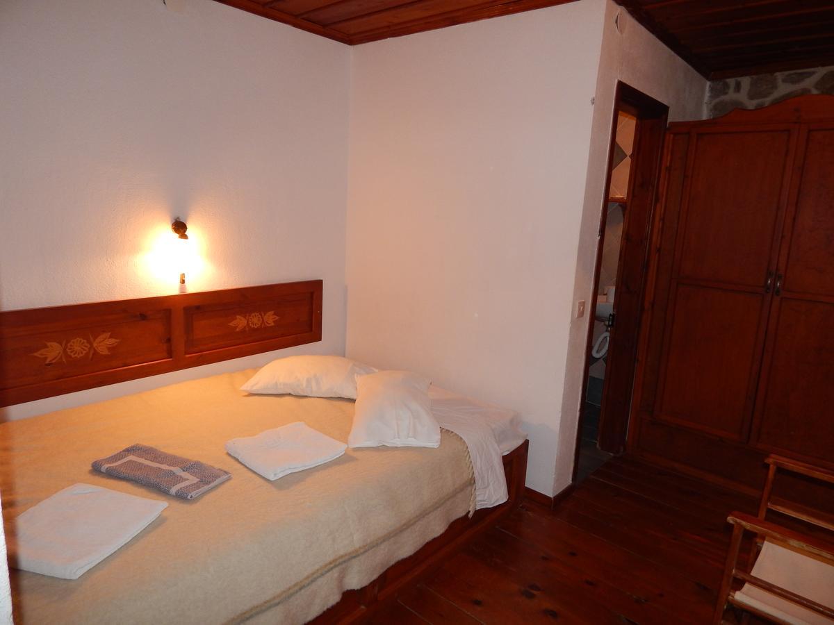Ξενώνας Αριάδνη - Guesthouse Ariadni Lemos 外观 照片