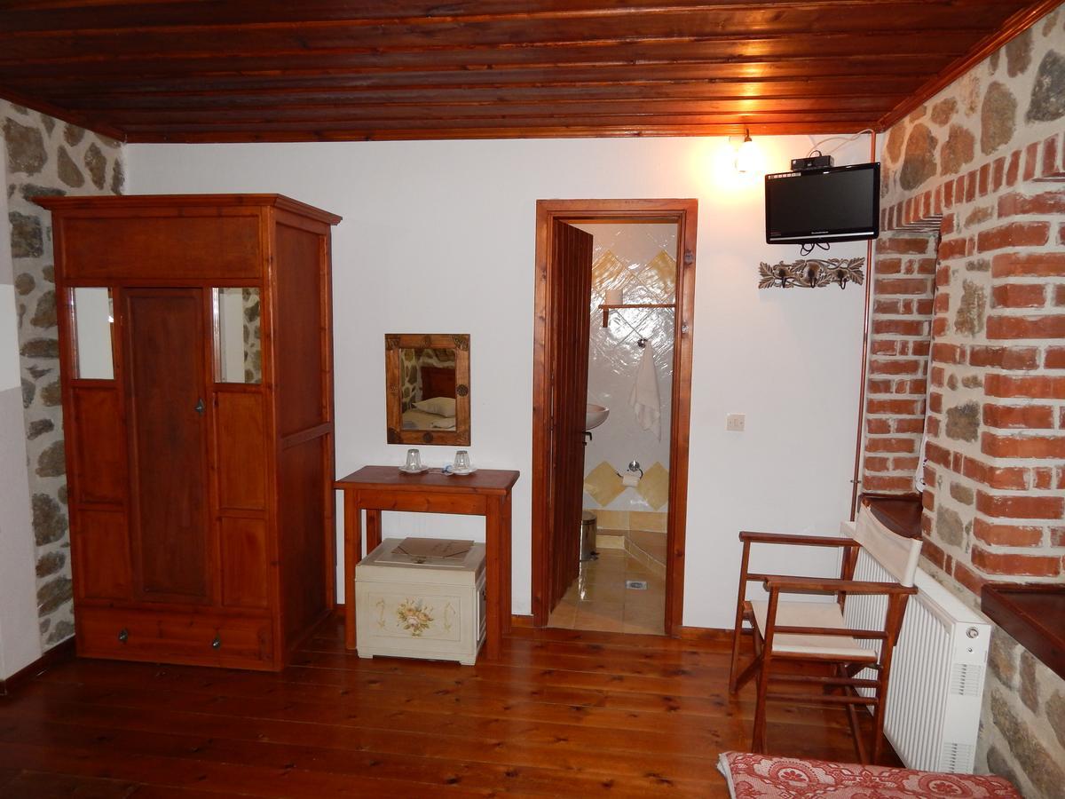 Ξενώνας Αριάδνη - Guesthouse Ariadni Lemos 外观 照片